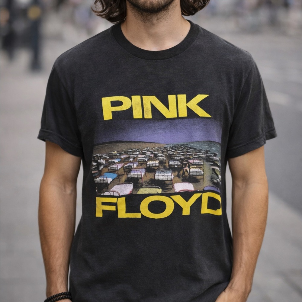 Vintage 1987 Pink Floyd concert Momentary Lapse of Reason tour shirt